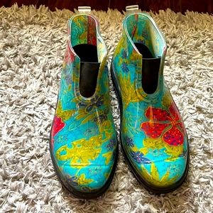 Garden boots
